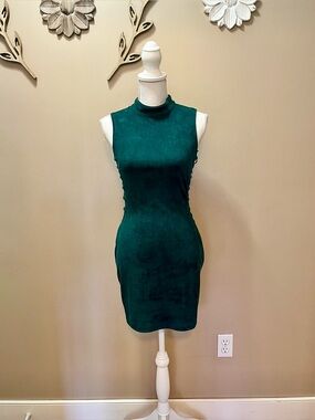 Windsor Faux Suede Green Bodycon Dress With Lace Up Sides Size Medium